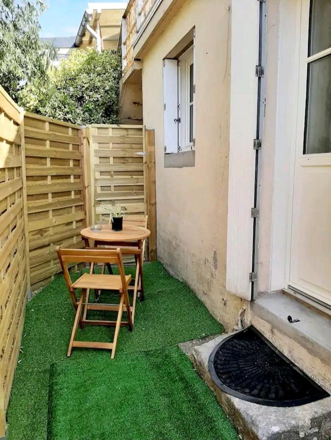 Logement Independant Avec Exterieur Privatif Et Cloture Batz-sur-Mer Kültér fotó