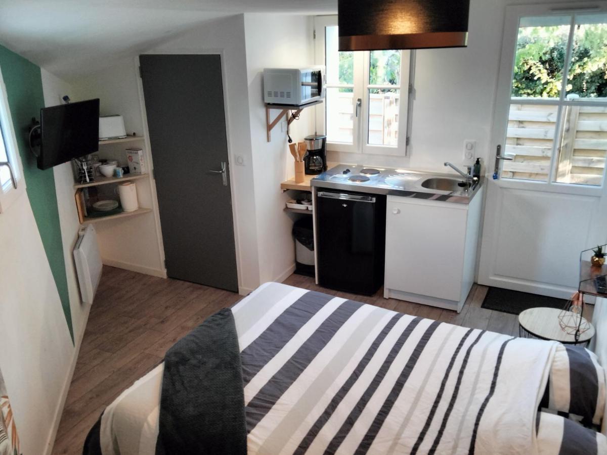 Logement Independant Avec Exterieur Privatif Et Cloture Batz-sur-Mer Kültér fotó
